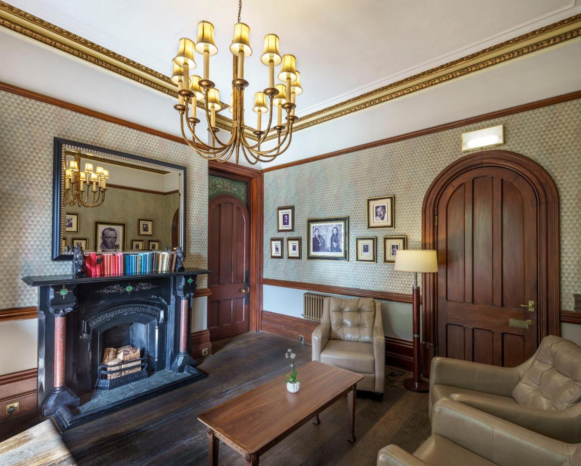 Macdonald Kilhey Court Hotel Wigan Esterno foto