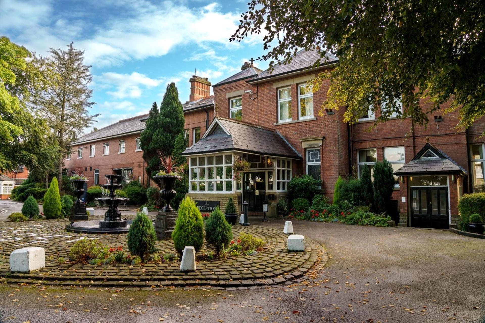 Macdonald Kilhey Court Hotel Wigan Esterno foto